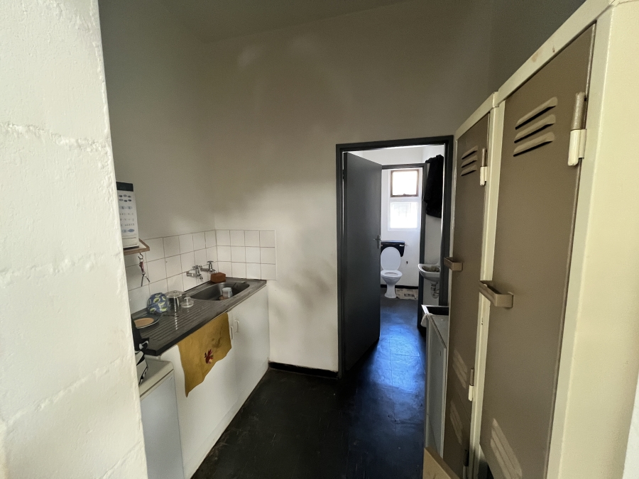 To Let commercial Property for Rent in Montague Gardens Western Cape